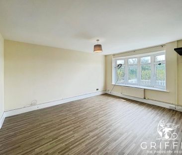 Welland, East Tilbury, RM18 - Photo 5