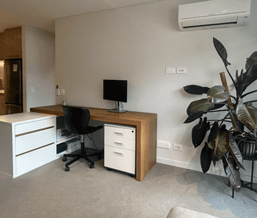 1 Bedroom, 1 Bathroom Apartment in Frankton - Photo 1