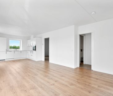 Skøn lejlighed med udsigt og stor tagterrasse - Photo 4