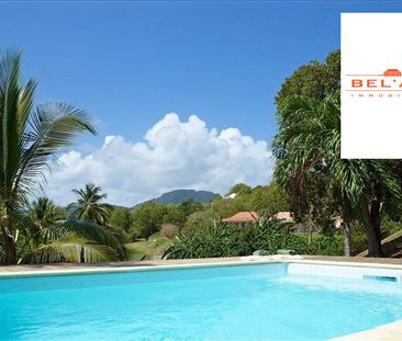 Location Maison 4 pièces 93m² LE FRANCOIS 97240 - Photo 4