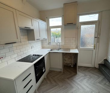 2 bed terraced house to rent Castle Street, Barnsley S70 - Photo 4