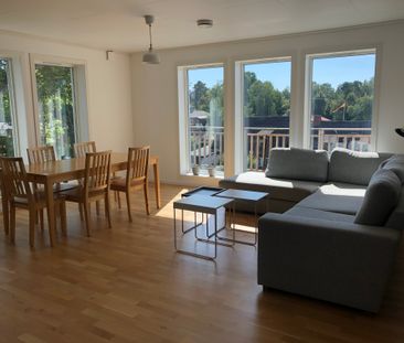 Solfagravägen, Huddinge - Photo 1