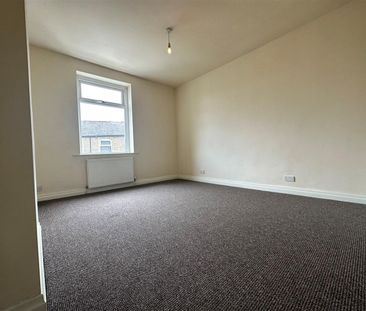 2 bed terraced house to rent in Parkinson Street, Burnley, BB11 - Photo 4