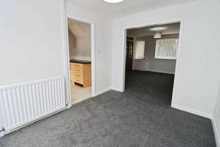 Baildon Green, Little Sutton, CH66 - Photo 3