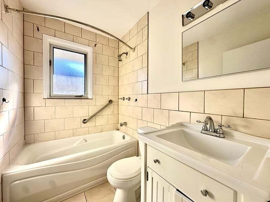 2452 Kaladar Avenue - Photo 1