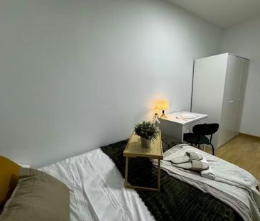 Calle de Vicente Blasco Ibáñez, Madrid, Community of Madrid 28050 - Photo 3