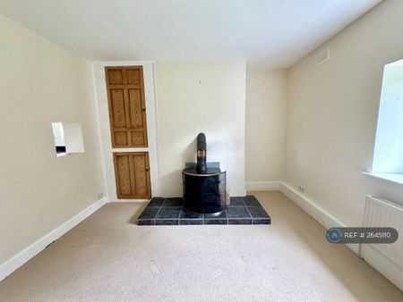 3 bedroom detached house to rent - Photo 5