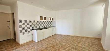 Location Appartement 2 pièces 43m² PRIVAS 07000 - Photo 4