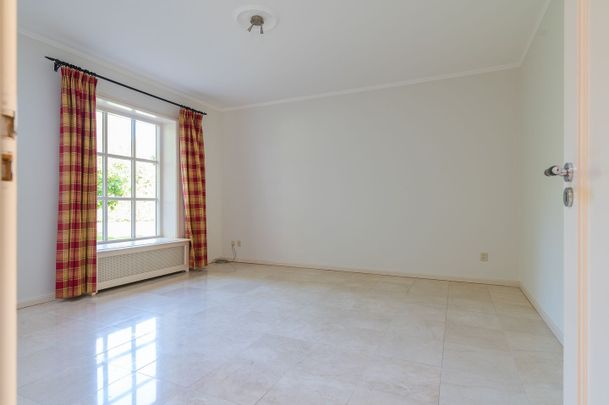 Huis te huur: Oranje Nassaulaan 3-B 2361 LA Warmond - Photo 1