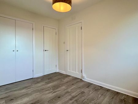 1 bedroom semi-detached house to rent - Photo 5