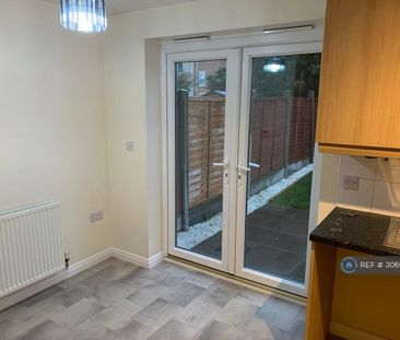 3 bedroom terraced house to rent - Photo 6