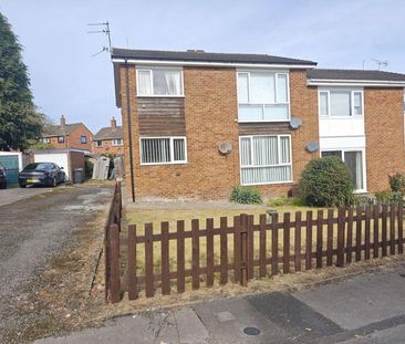 2 bedroom ground floor flat to rent - Photo 1