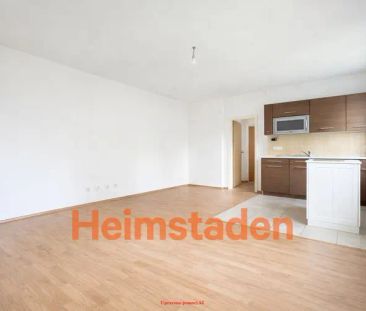 Pronájem bytu 1+kk 28 m - Fotografie 3