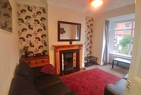 4 Bed - 9 Wetherby Grove, Burley, Leeds - LS4 2JH - Student - Photo 2