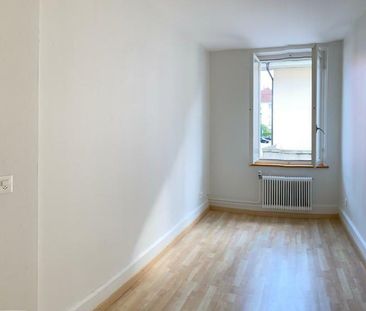 Cœur de la ville - Appartement de 2,5 pièces - Photo 5