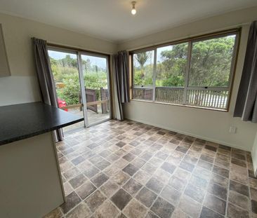 Renovated and ready - Photo 3