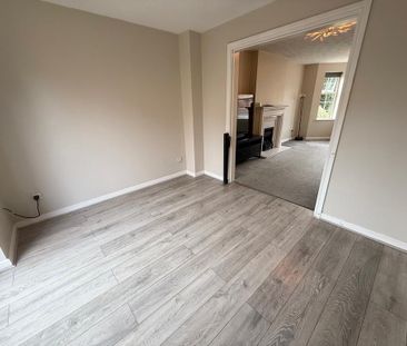 4 bedroom detached house to rent - Photo 3