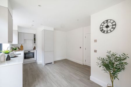 To Let 2 Bedroom House - Photo 3