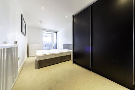 3 bedroom apartment to rent - Photo 4
