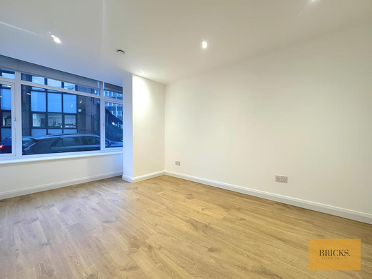 2 bedroom flat to rent - Photo 1