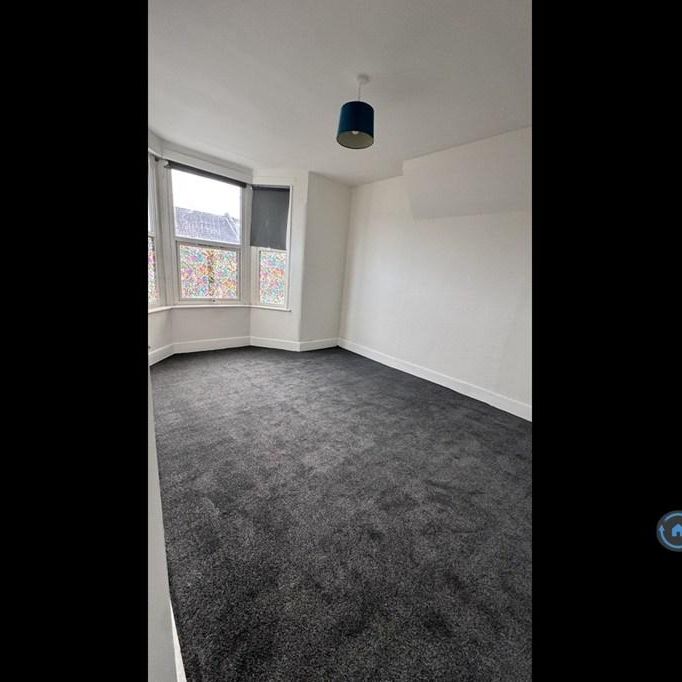 4 bedroom terraced house to rent - Photo 1