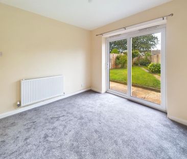 2 bedroom bungalow to rent - Photo 2