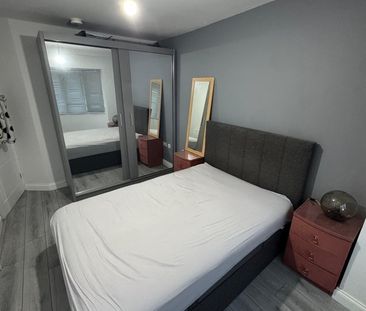 3 Bed Terraced House, Hurst Way, LU3 - Photo 6