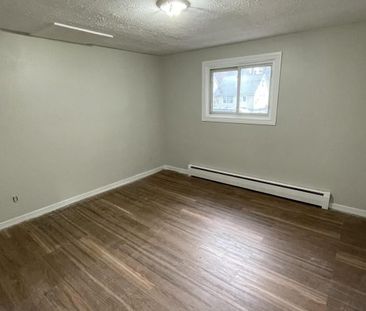 332 Donalda St, Unit 1, Midland, ON - Photo 4