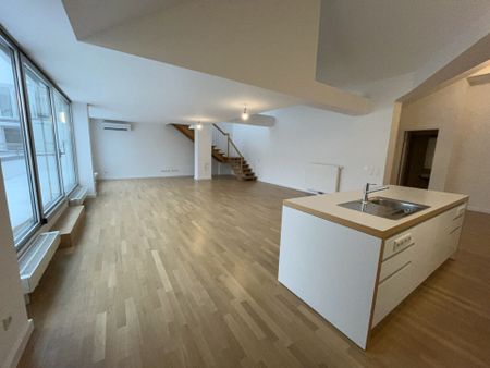 PALAIS HARDEGG: 3-Zimmer-DG-Wohnung mit 3 Terrassen zu mieten an der Freyung - wohnen in 1010 Wien - Foto 3