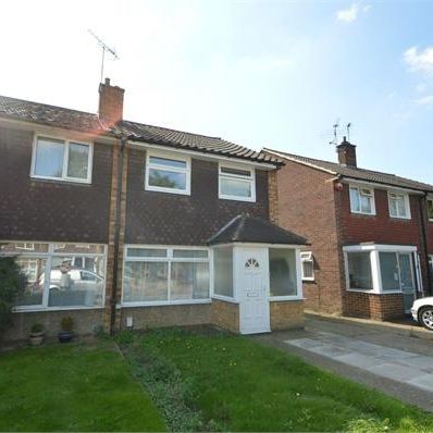 3 bedroom semi-detached house to rent - Photo 1