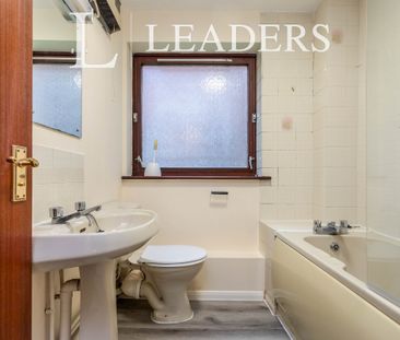 1 bedroom property to rent Elm Road, Redhill, RH1 - Photo 3
