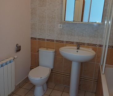 Location Appartement 3 pièces 46m² - Photo 2