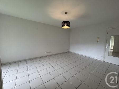 Location Appartement 2 pièces 43m² VILLENEUVE TOLOSANE 31270 - Photo 2