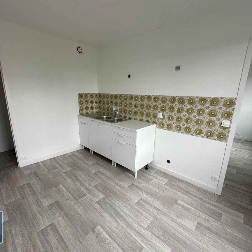 Location Appartement 2 pièces 49m² CHATEAUROUX 36000 - Photo 1