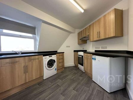Cheriton Road, Folkestone, CT20 - Photo 3