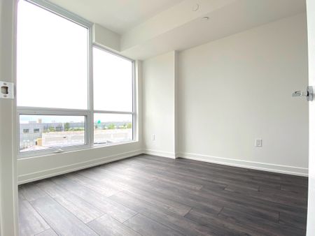 For Lease - 10 De Boers Drive Unit# 814, Toronto, Ontario - Photo 2