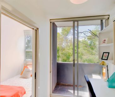 Large 1 Bedroom with Balcony - Photo 3