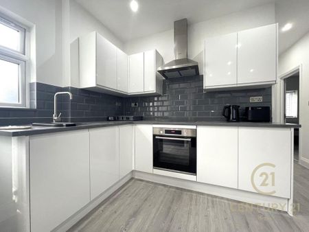 1 bedroom in a house share to rent - Photo 4