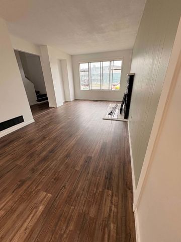 McIntyre Crescent - 231 - Photo 2