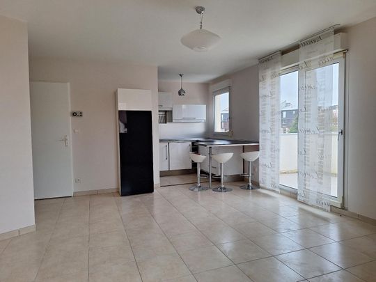 Location Appartement 1 pièce 34m² FONTAINE LES DIJON 21121 - Photo 1