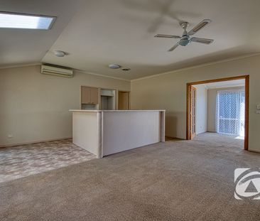 NORTH SIDE LOCATION - Photo 3