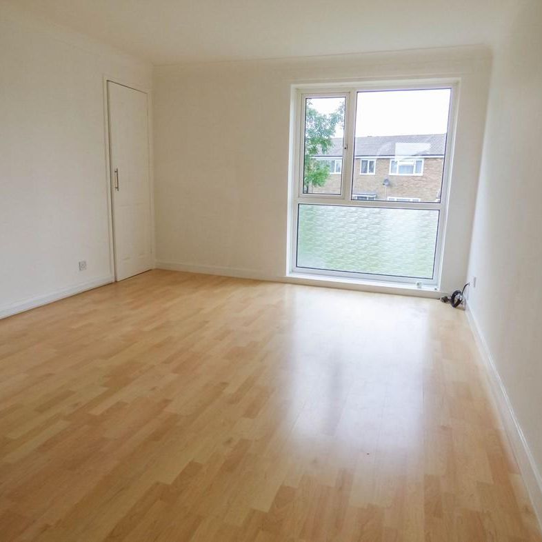 2 bed upper flat to rent in NE23 - Photo 1