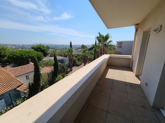 Appartement 3 pièces 52m2 MARSEILLE 15EME 796 euros - Photo 1