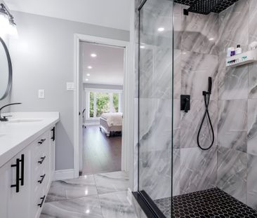 For Lease - 10 Maplewood Drive, Whitby, Ontario - Photo 2