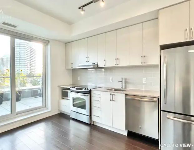 308-2560 Eglinton Ave W, Mississauga, Ontario L5M 0Y3 | 2560 Eglinton Avenue West, Mississauga - Photo 1