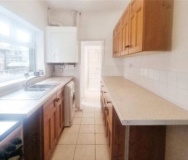 3 bedroom terraced house to rent - Photo 6