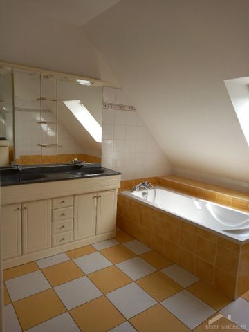 Location Maison 6 pièces 127m² ETRELLES 35370 - Photo 3