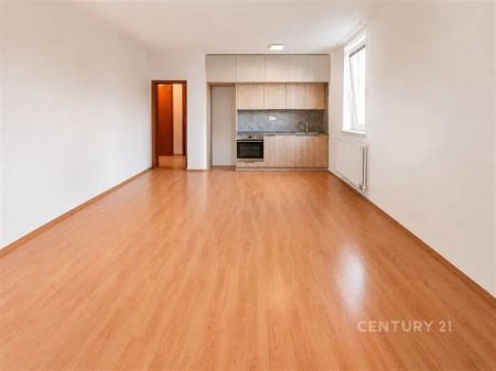 Pronájem bytu 2+kk s balkónem– Brno - Medlánky, ul. K Babě - Photo 3