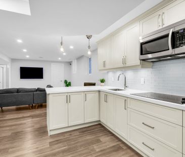 For Lease - 5463 Fudge Terrace Unit# Basement Apt, Mississauga, Ont... - Photo 2