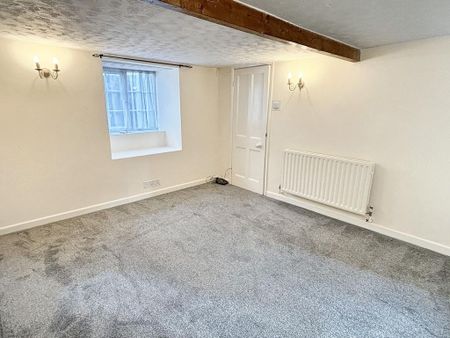 2 bedroom semi-detached house to rent - Photo 3